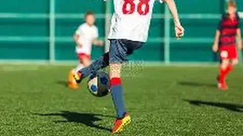 22岁郑钦文挑战红唇美艳，立志征服大满贯